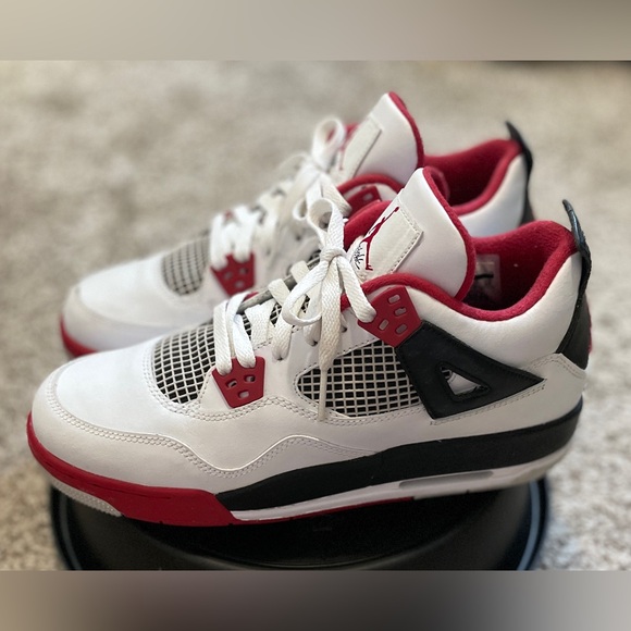 Air Jordan 4 Retro “Fire Red” GS - Picture 2 of 10
